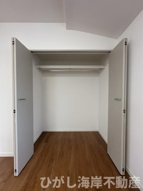 藤沢市片瀬2丁目　中古戸建の収納|新規リフォーム完了！　各居室　収納スペース付き