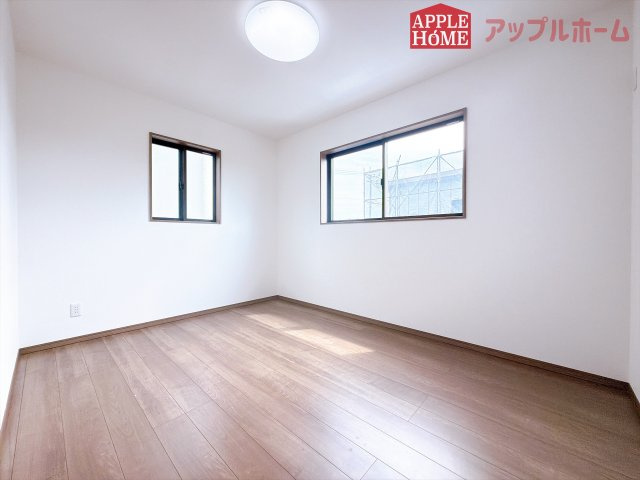 [新築住宅] 東松山市松山町 第1期 全5区画の洋室|２階居室は全室収納あり！たっぷりある収納活用でお部屋もキレイを保てます♪