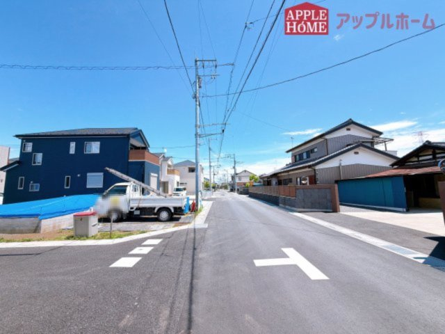 [新築住宅] 東松山市和泉町 全1棟の前面道路含む現地写真