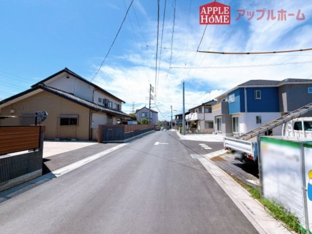 [新築住宅] 東松山市和泉町 全1棟の前面道路含む現地写真