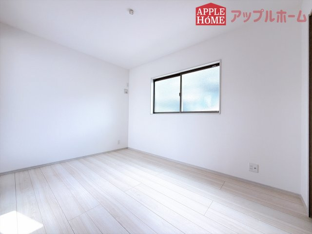 [新築住宅] 熊谷市江南中央1丁目 全1邸の洋室|２階居室は全室収納あり！たっぷりある収納活用でお部屋もキレイを保てます♪