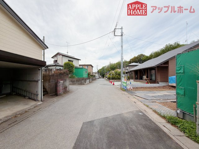 [新築住宅] 熊谷市江南中央1丁目 全1邸の前面道路含む現地写真