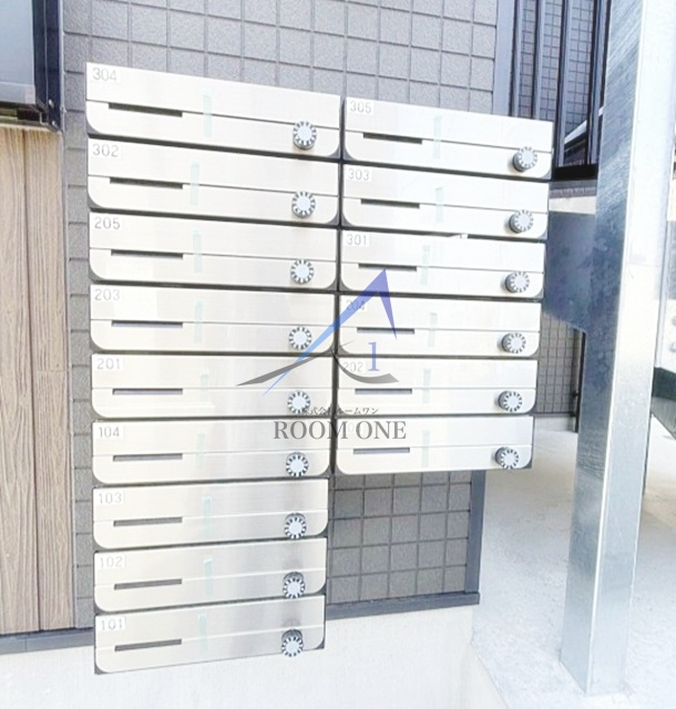 プルームコート川崎浅田のその他共用部分|集合ポストです。