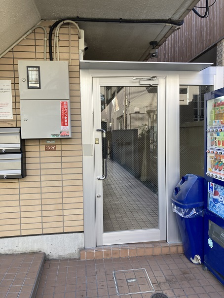 シャトレ天沼のエントランス