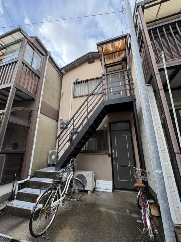 田中町3丁目　ハイツの外観