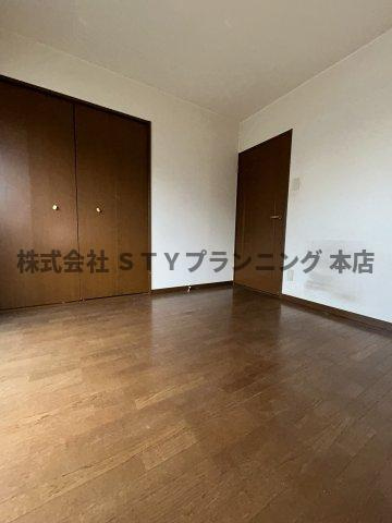 仲介手数料0円！サンライズ中野の洋室