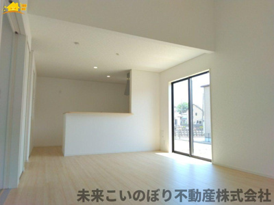 【居間・リビング】 | Cradlegarden加須市馬内第3　2号棟 | ゆったり過ごせるリビングです