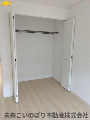 【収納】 | Cradlegarden加須市馬内第3　2号棟 | 各居室には十分な収納スペースを確保。お部屋全体を広々と使うことができます。