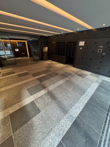 ルーブル中板橋六番館のエントランス