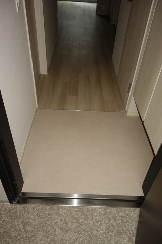 ウエリスアーバン住吉EASTの玄関