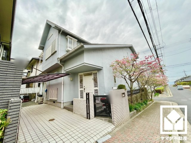 宇治市寺山台２丁目の駐車場