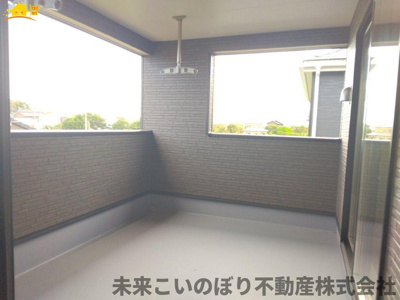 【バルコニー】 | Cradlegarden加須市北下新井第5　2号棟 | インナーバルコニーは急な雨にも安心なので、お出かけも楽しめますね！