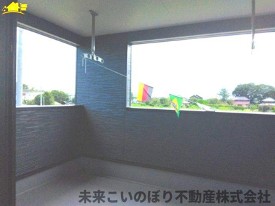 【バルコニー】 | Cradlegarden加須市北下新井第5　1号棟 | インナーバルコニーは急な雨にも安心なので、お出かけも楽しめますね！