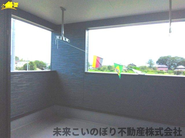 【バルコニー】 | Cradlegarden加須市北下新井第5　1号棟 | インナーバルコニーは急な雨にも安心なので、お出かけも楽しめますね！