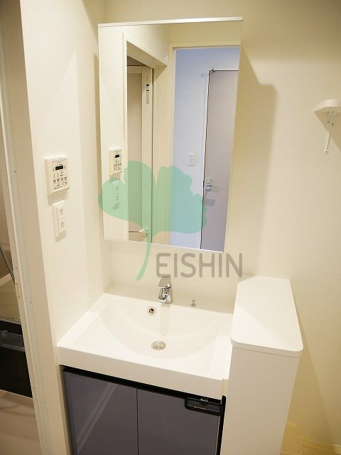 エンクレストベイ天神東2の洗面所|シンプルで使いやすい洗面台です！