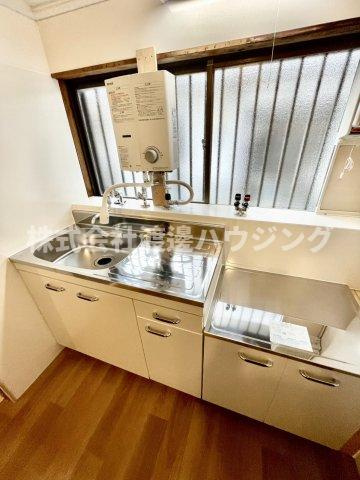 赤川3丁目貸家のキッチン