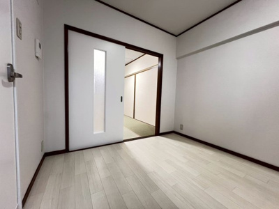 【居間・リビング】 | 三和第六マンション