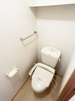 温水洗浄機能付きのトイレ