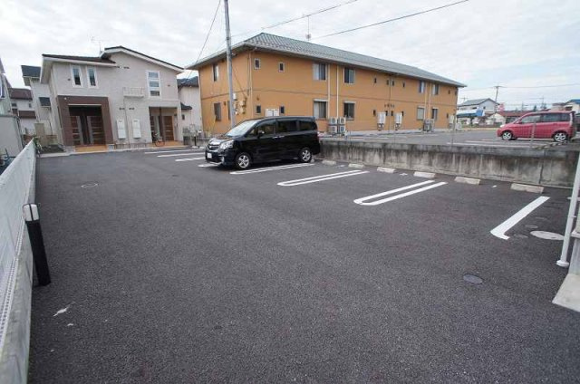 ビオーラ　Ｂの駐車場
