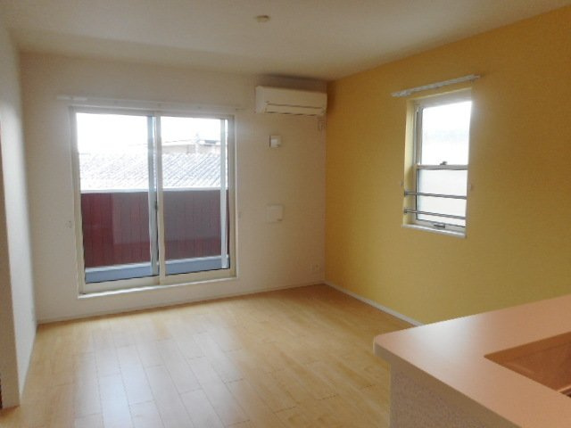 サーム・ヴェリテの居間・リビング