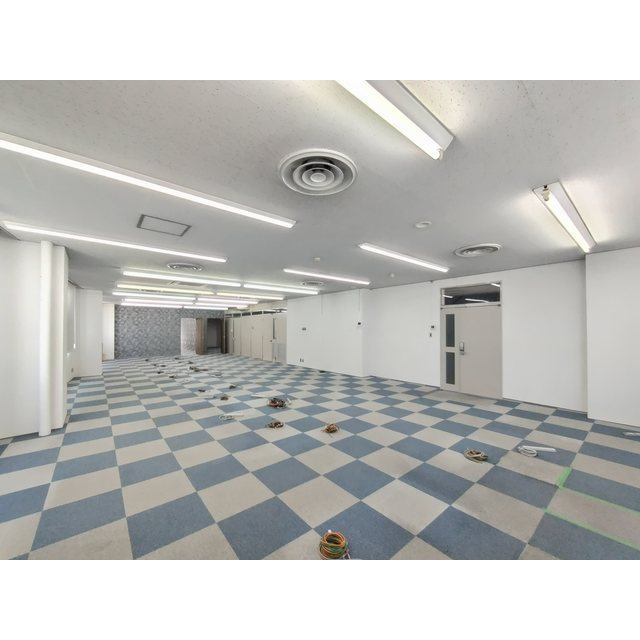 岐阜市金園町１丁目の店舗一部の居間・リビング