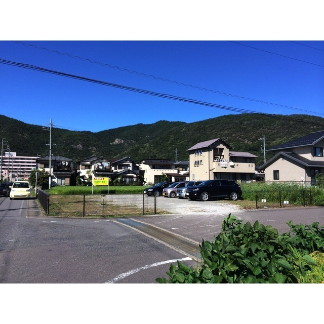岐阜市長良東３丁目の駐車場の外観