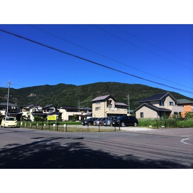 岐阜市長良東３丁目の駐車場の外観