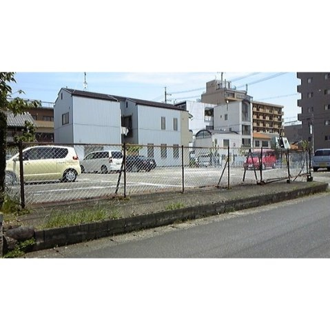 岐阜市加納栄町通４丁目の駐車場