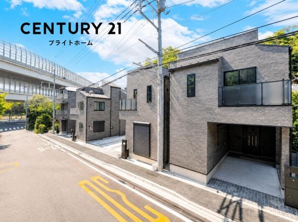 横浜市中区本牧間門の新築一戸建の前面道路含む現地写真|前面道路が広いので、安心して駐車可能です！