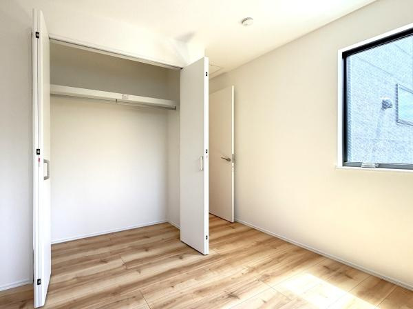 横浜市中区本牧間門の新築一戸建の収納|これだけ収納があると助かりますね！
お荷物の多いご家族も安心です！