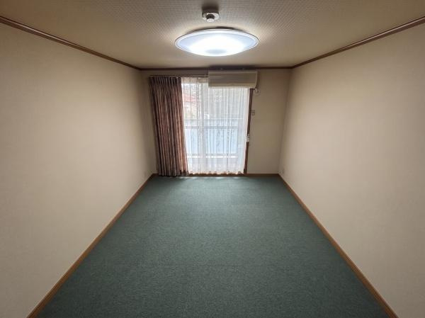【洋室】 | パレスハイツ京橋 | こちらの画像は、AIを用いて家具等を消しております。