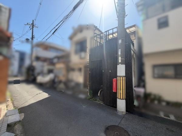 【前面道路含む現地写真】