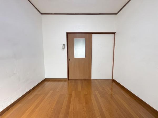 【寝室】