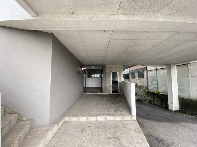 藤ヶ丘ハイツのエントランス