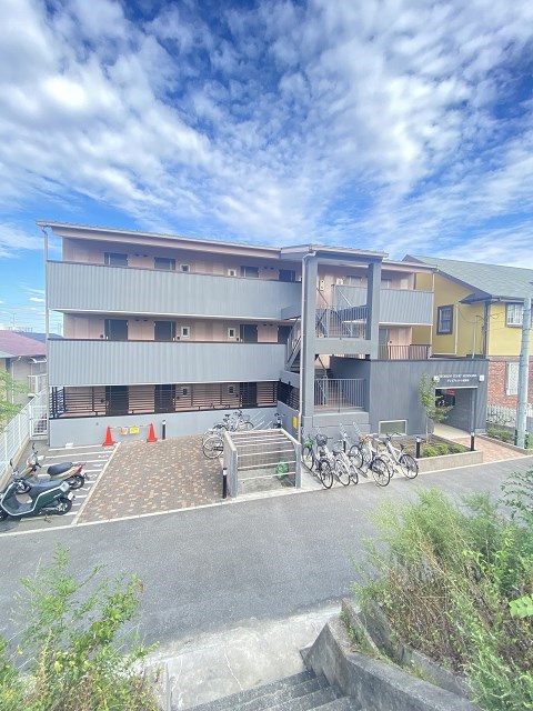 プレミアムコート武庫川の外観|外観もきれいです