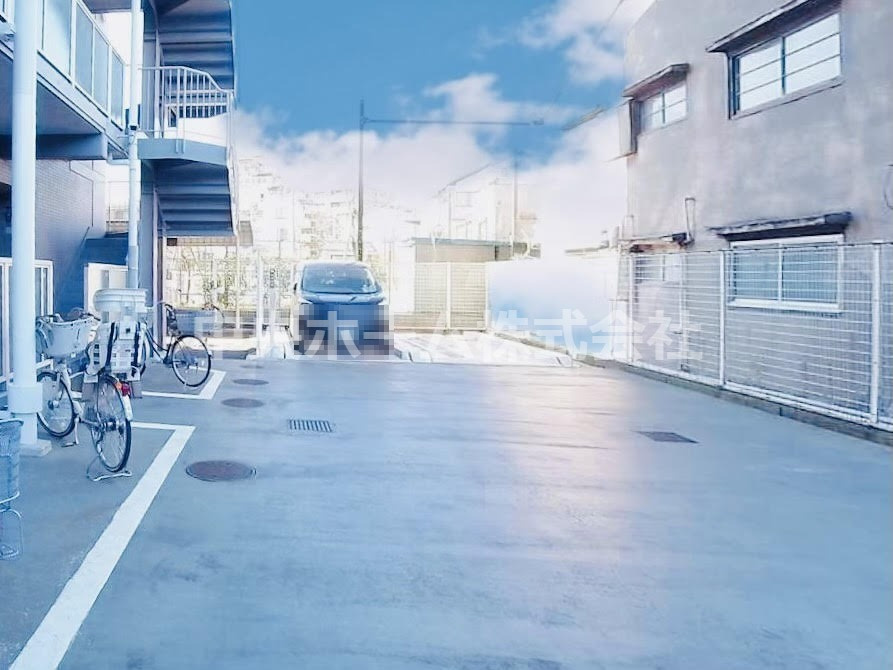 コスモお花茶屋三番館の駐車場|【敷地内駐車場】最新の空き状況や費用などの詳細は担当スタッフまでお問い合わせください。