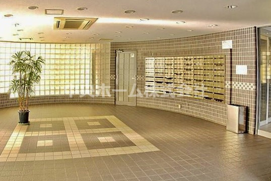 コスモお花茶屋三番館のロビー|ロビー