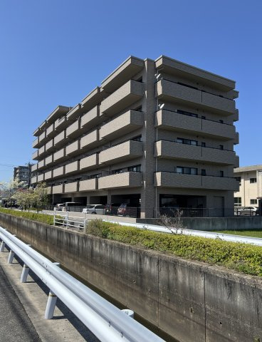 米子市西福原６丁目の中古マンションの外観