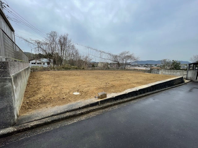 綾川町陶　土地の外観