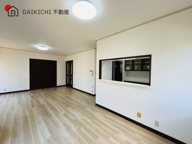 【居間・リビング】 | 川越市かすみ野2丁目　中古戸建