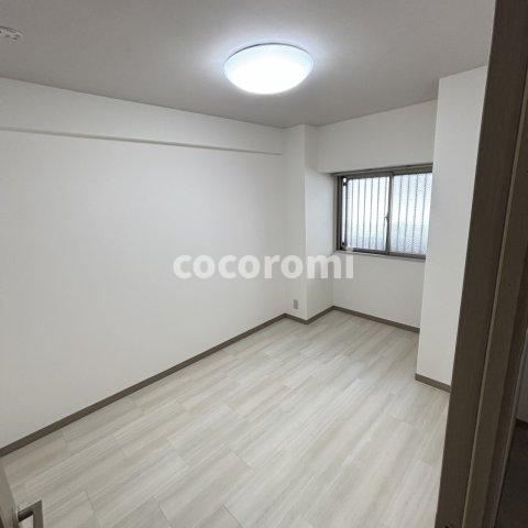 PHOENIX COURT 交野IIの洋室
