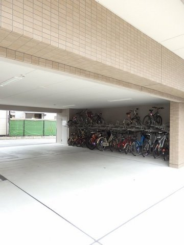 カーサ・フィオーレ中広通りの駐車場|駐車場です