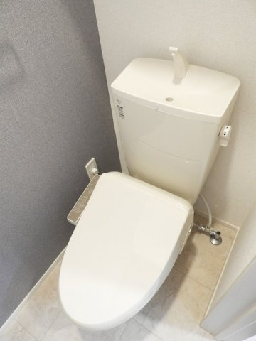 リバイドのトイレ|コンパクトで使いやすいトイレです