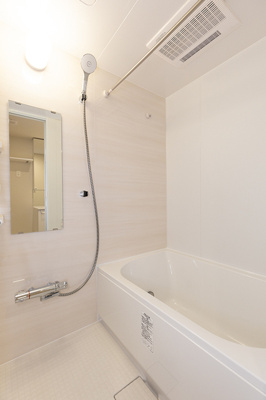 【浴室】 | ＲＪＲプレシア東十条ガーデン | ※写真は同タイプ住戸です。