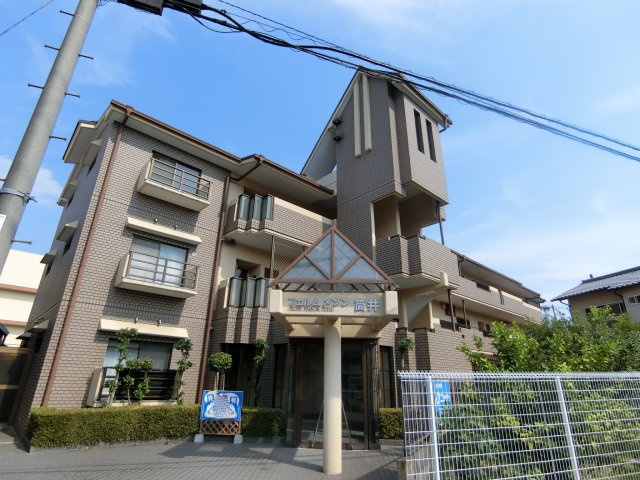 フェルムメゾン筒井の外観