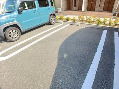 【駐車場】 | サンライズⅠ | 駐車スペースもあります