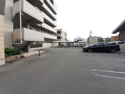 【駐車場】 | ポーシェガーデン２ | カースペースがあります