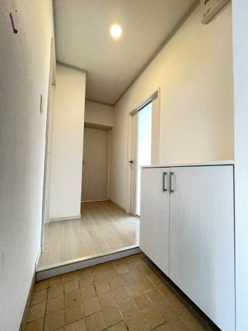 モダンアパートメント高槻城南の玄関