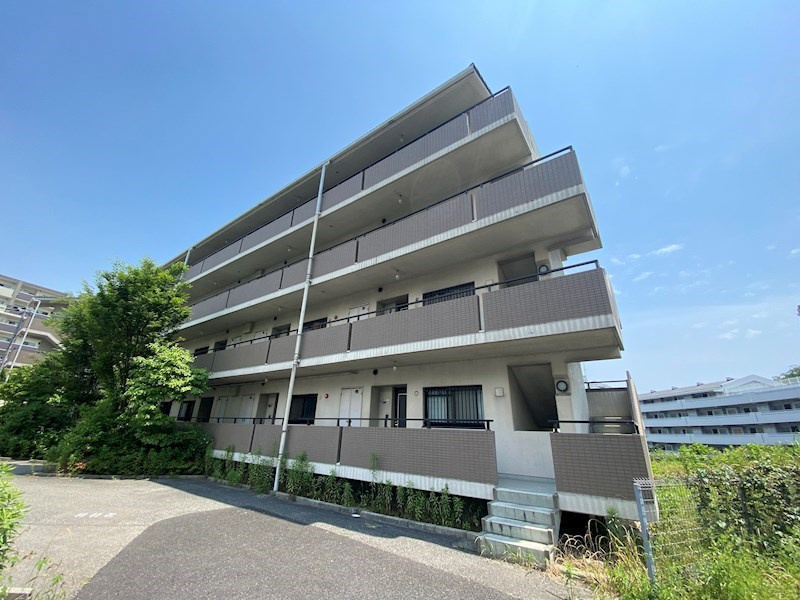 リバーヒルズの外観