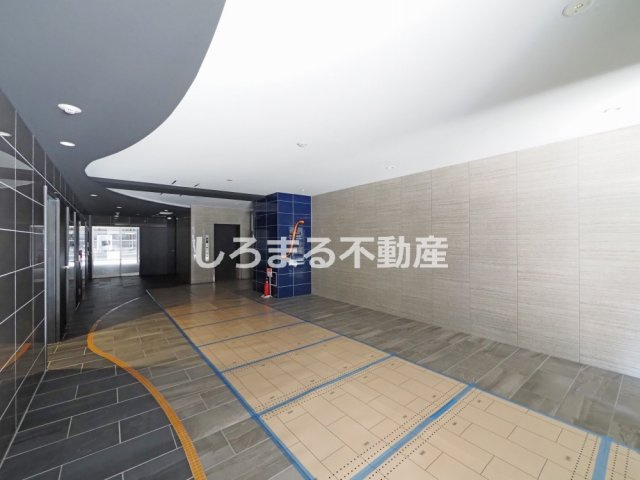 セレニテフラン谷町四丁目のロビー